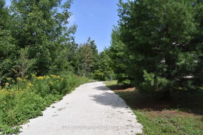 28 Pleasant Bay Lane • Wasaga Beach, ON photo 9