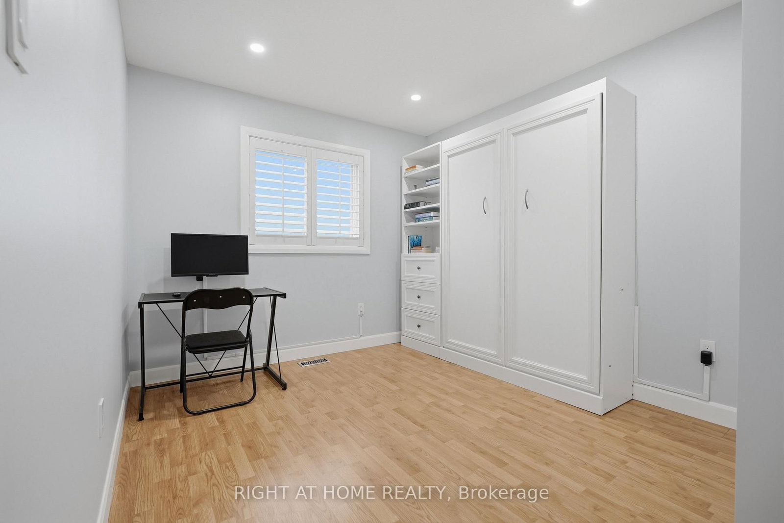 Townhouse for sale at 22 Sunset Place, Barrie, Ontario, L4N 0T7 - Holly - MLS: S13002282