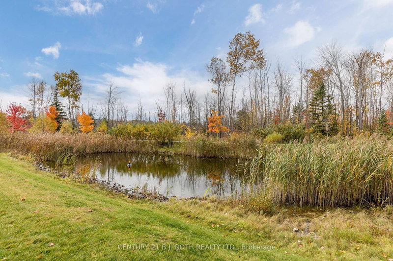 303 - 40 Ferndale Dr S, Barrie, L4N 2L3 | Image 3