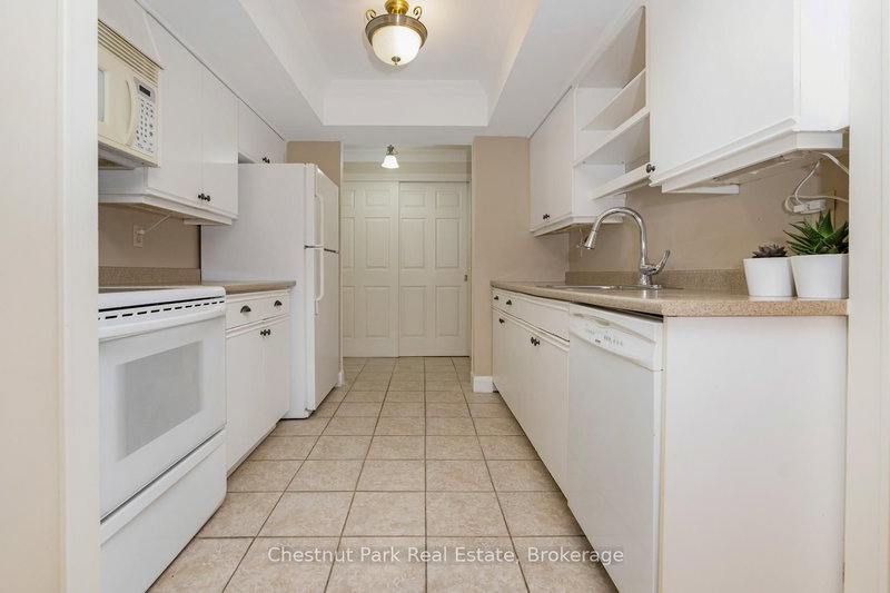 102 - 172 Eighth St, Collingwood, L9Y 4T2 | Image 3