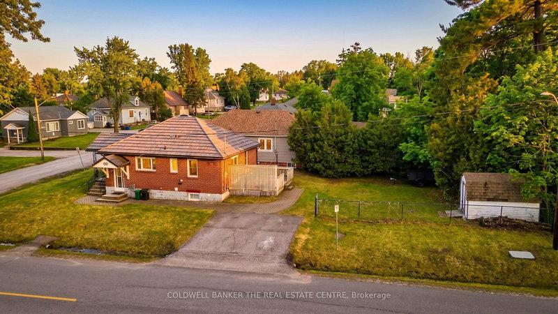 334 Linwood Ave, Orillia, L3V 2X1 | Image 2