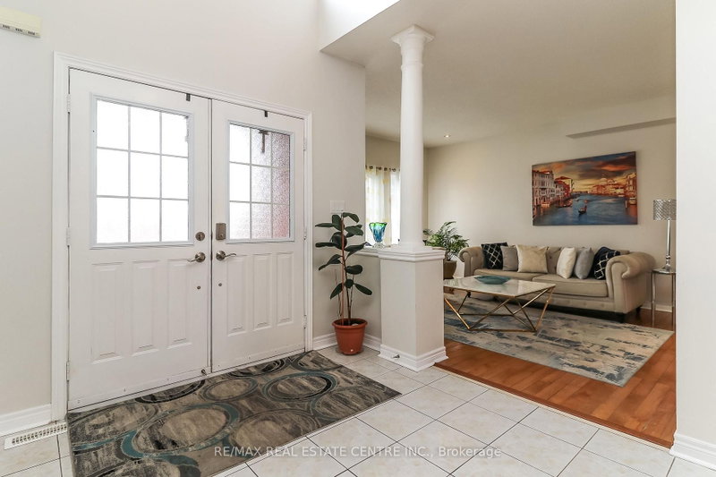 1 Sandringham Drive