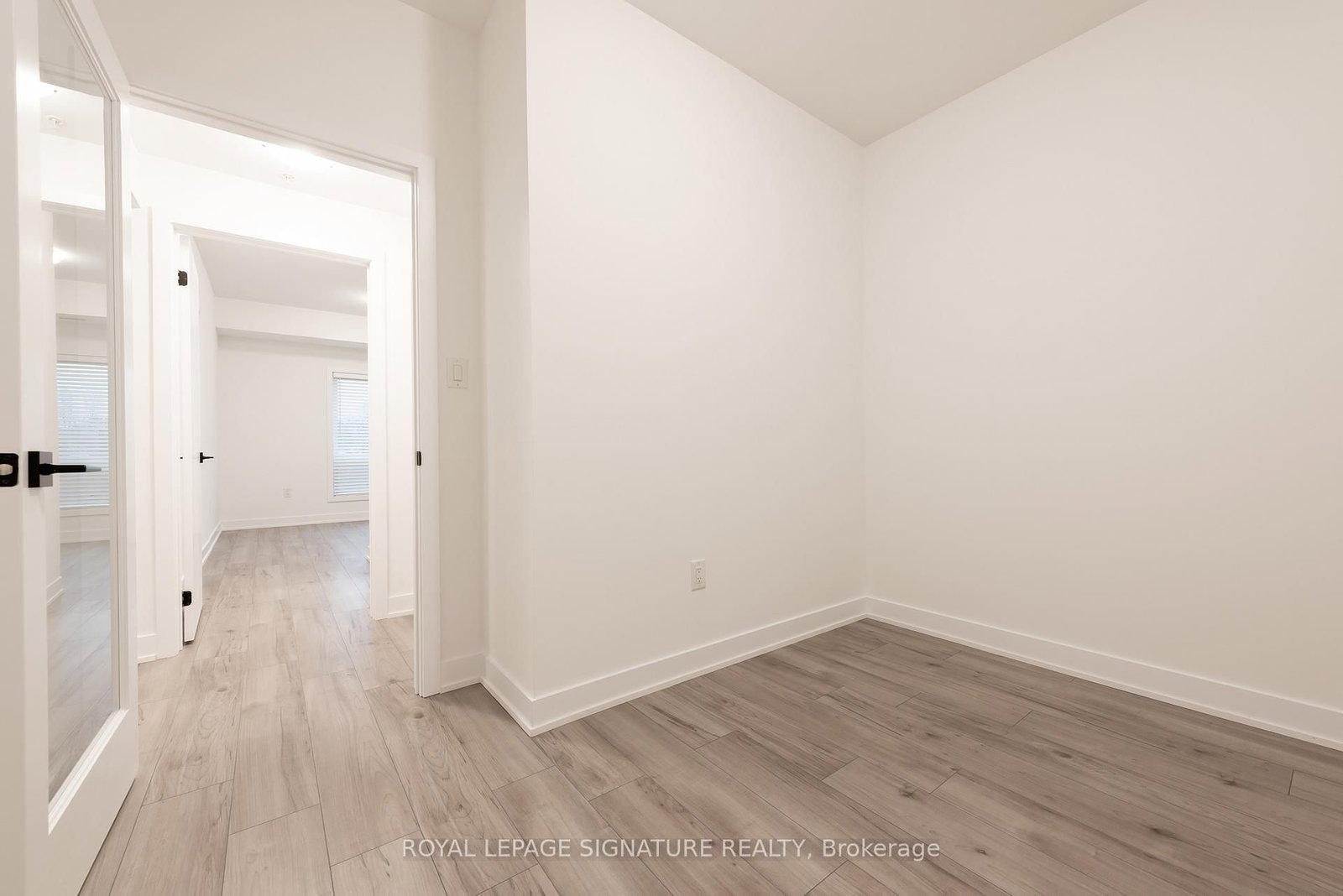 8 Culinary Lane, Unit 306 - Photo 23