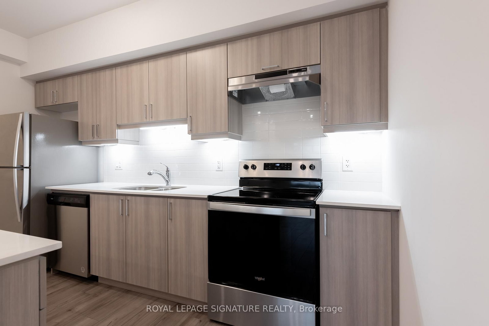 8 Culinary Lane, Unit 306 - Photo 6