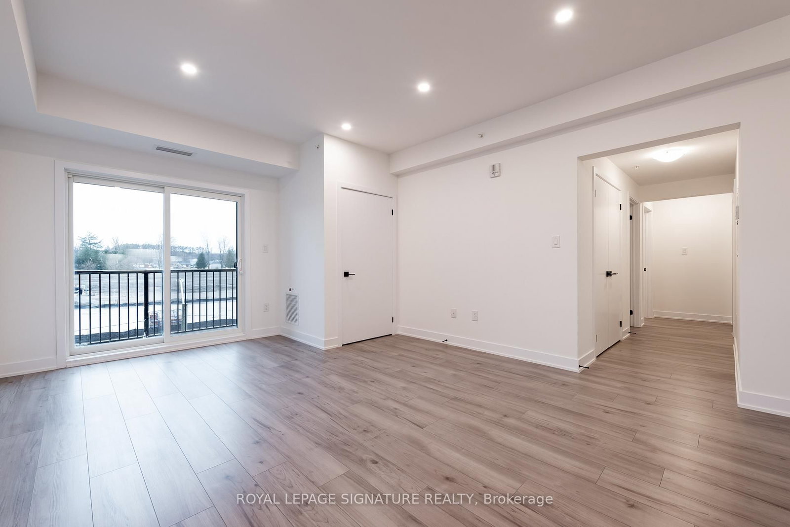 8 Culinary Lane, Unit 306 - Photo 8