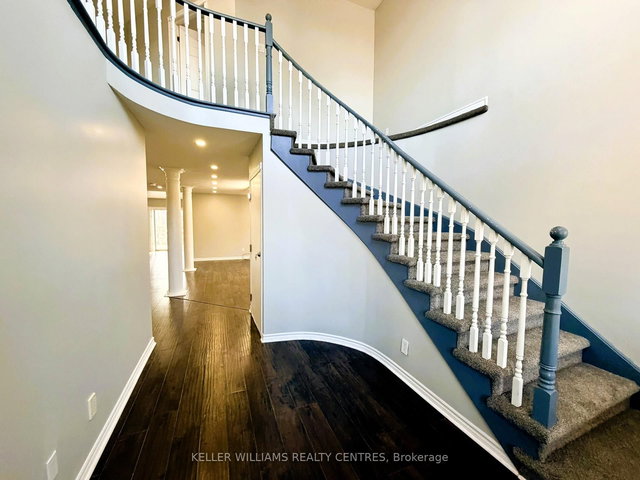 UPPER - 53 Stollar Boulevard