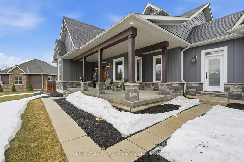 2228 Elana Dr, Severn, L3V 0C2 | Image 3