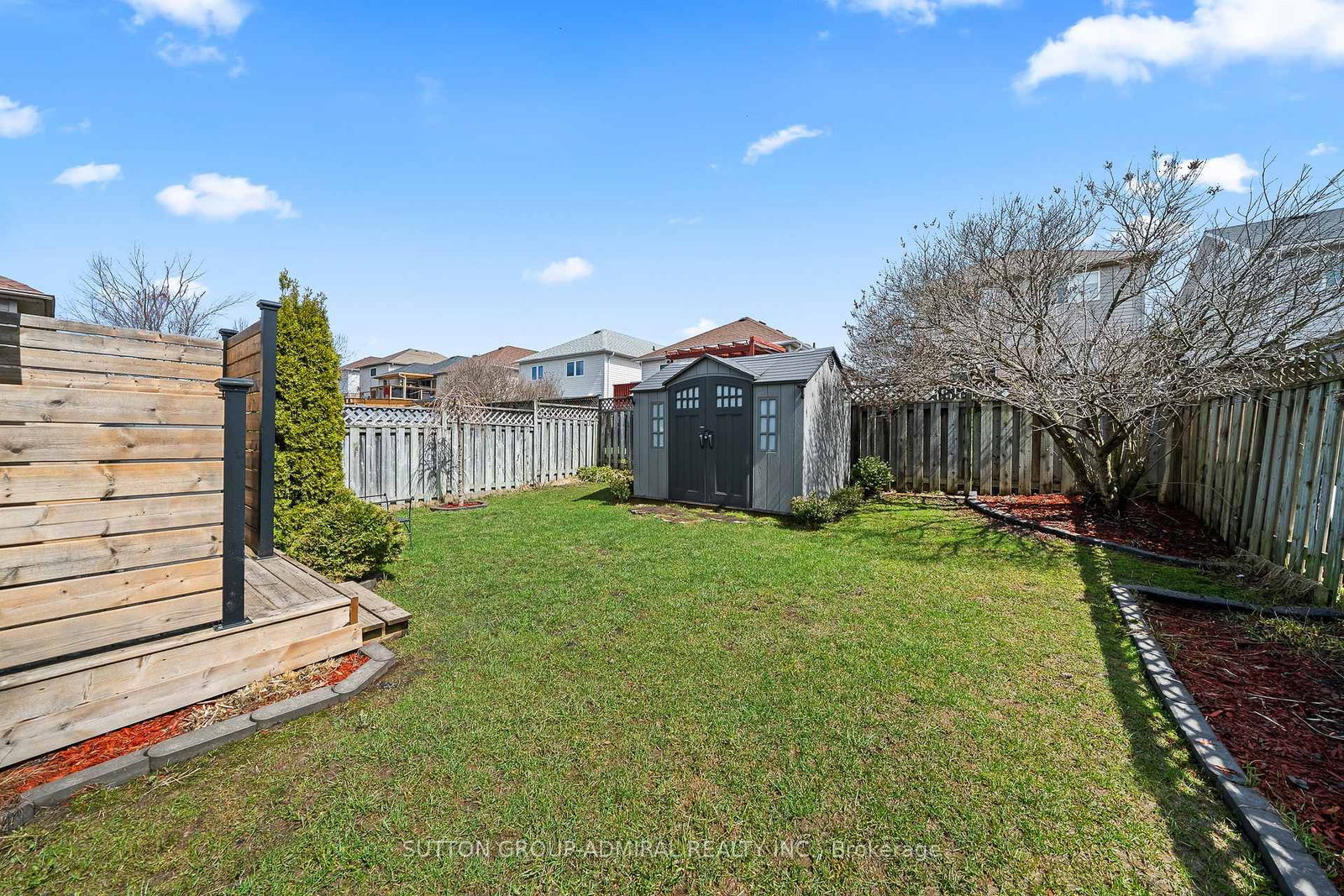 Listing Image 4