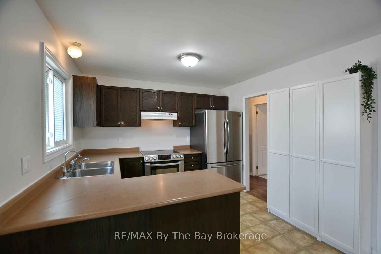 Detached House for sale at 215 Montreal Street, Clearview, Ontario, L0M 1S0 - Stayner - MLS: S13005416