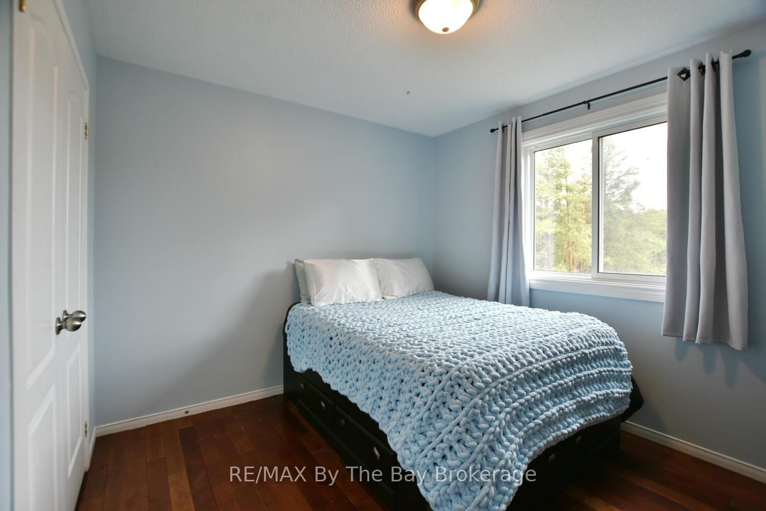 Detached House for sale at 215 Montreal Street, Clearview, Ontario, L0M 1S0 - Stayner - MLS: S13005416