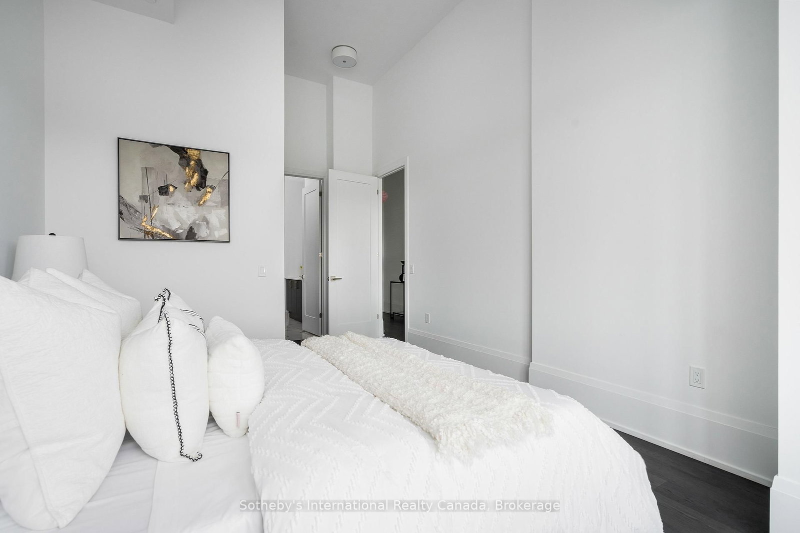 1 Hume Street, Unit PH610 - Photo 25