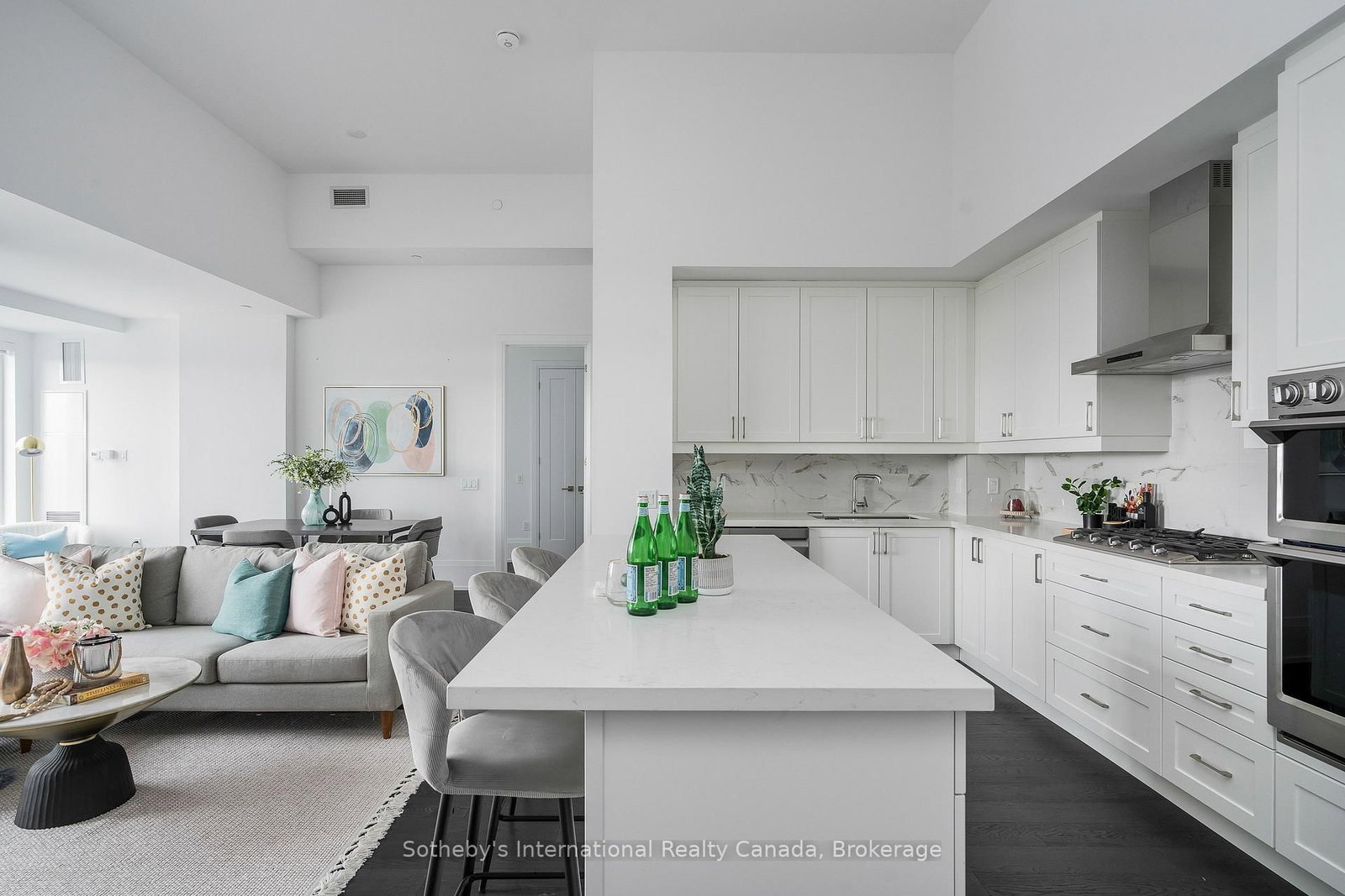 1 Hume Street, Unit PH610 - Photo 6