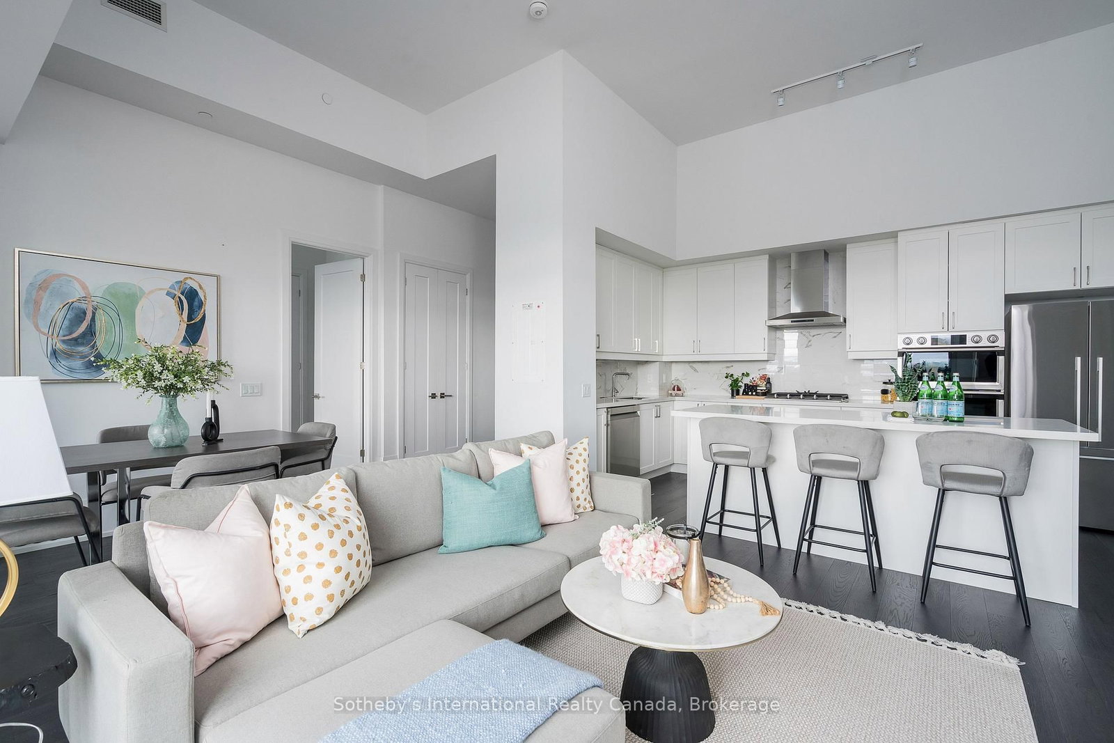 1 Hume Street, Unit PH610 - Photo 7