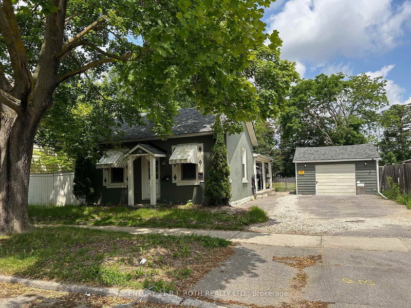 26 Caroline St, Barrie, L4N 2S3 | Image 2