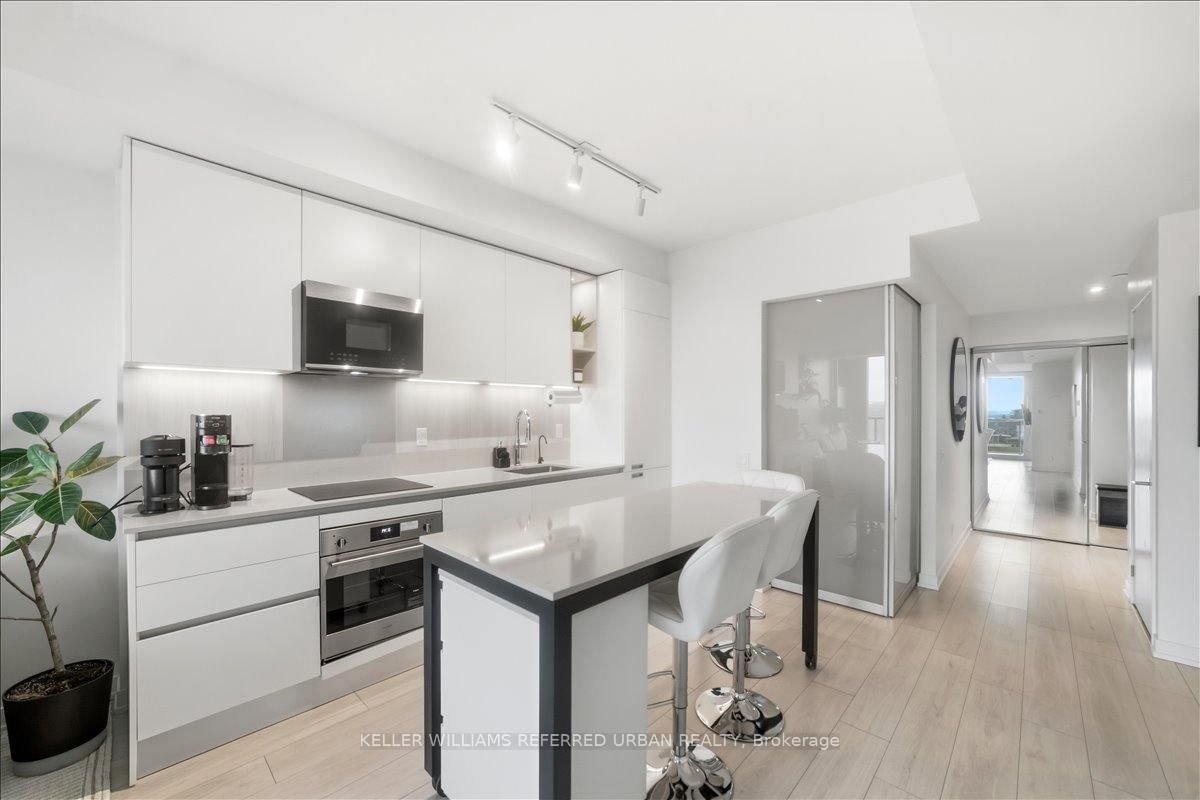 39 Mary Street, Unit 812 - Photo 7