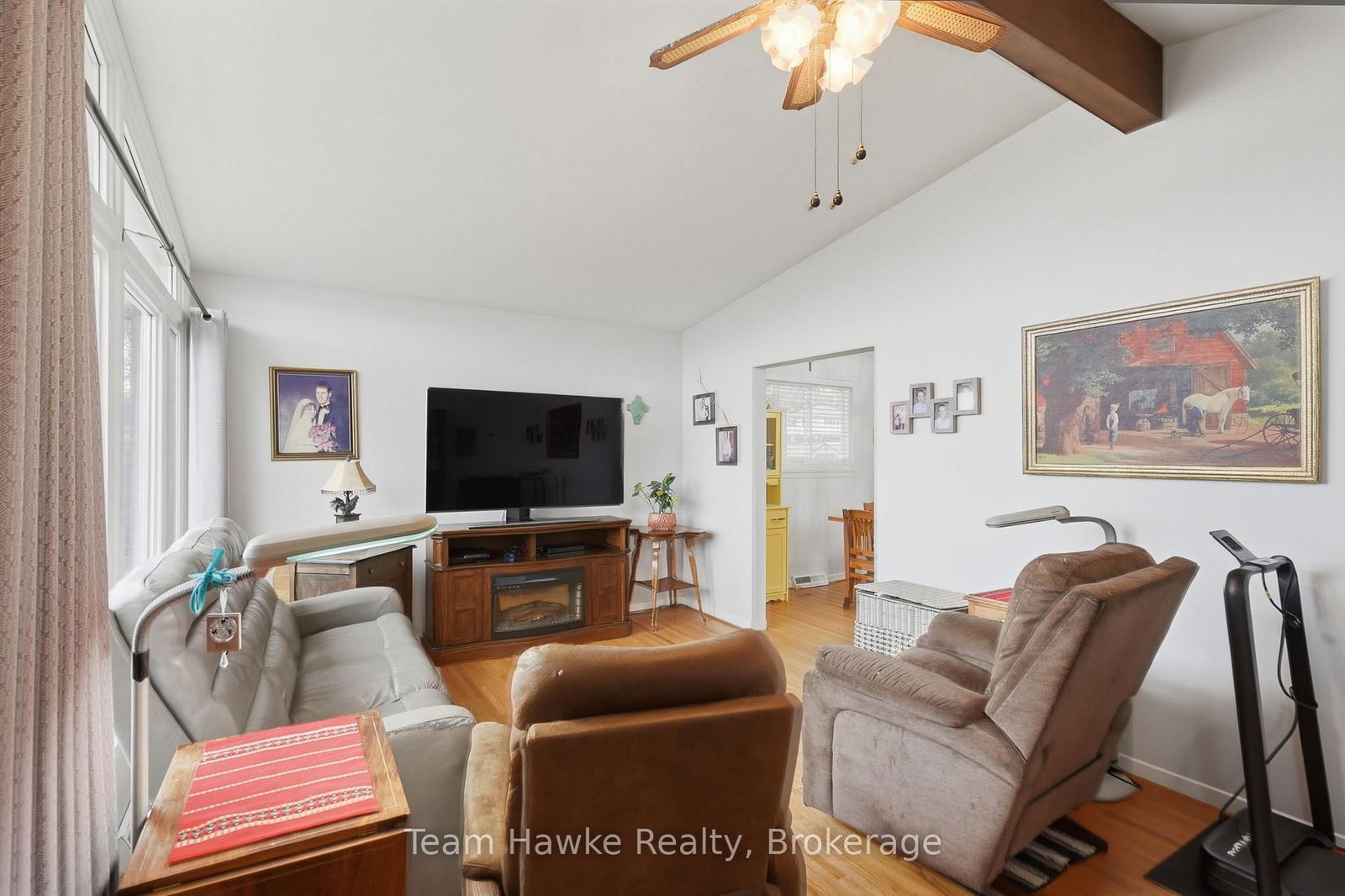 Listing Image 7