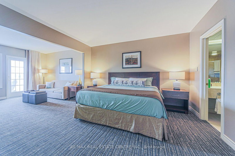 2241 - 90 Highland Dr, Oro-Medonte, L0L 2L0 | Image 3