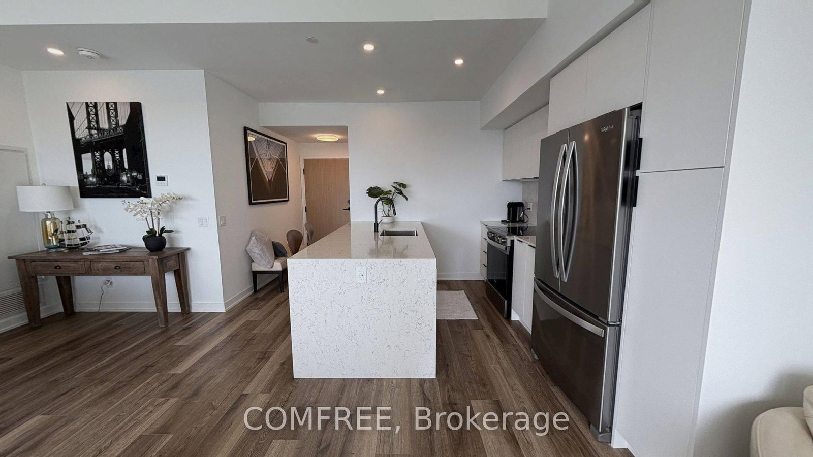 31 Huron Street, Unit 622 - Photo 7