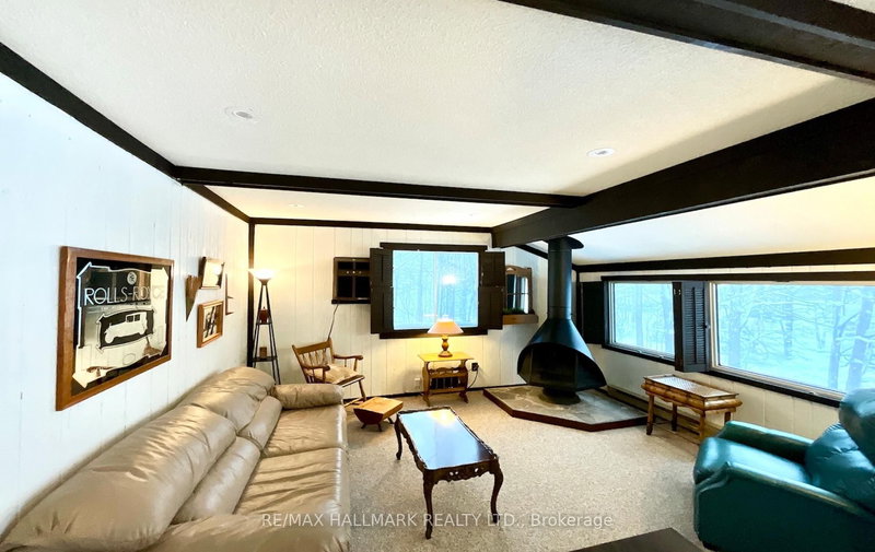 33 Huron Woods Dr, Oro-Medonte, L0K 1E0 | Image 3