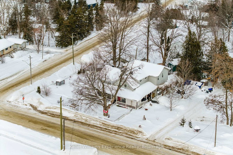 107 Pine St, Tay, L0K 2C0 | Image 2