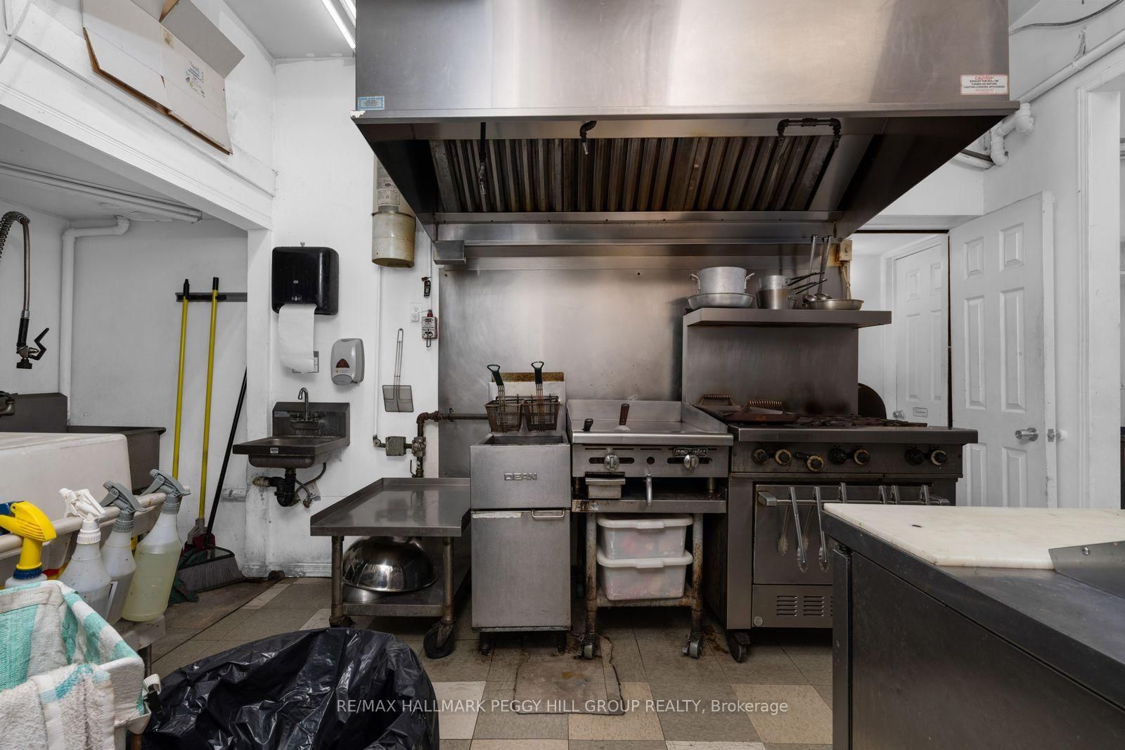 37 Dunlop Street W, Unit Mexhico Restaurant - Photo 12