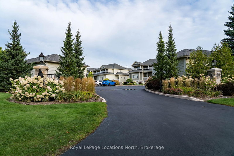104 - 40 Trott Blvd, Collingwood, L9Y 5K5 | Image 2