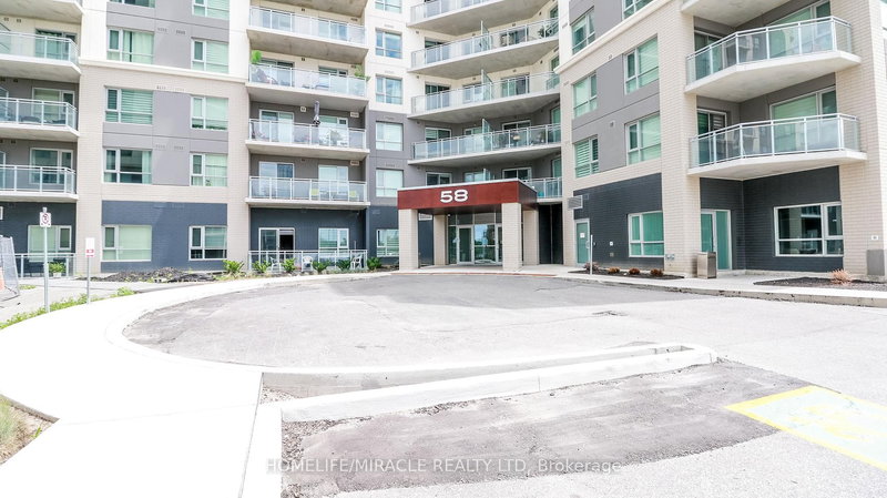 501 - 58 Lakeside Terr, Barrie, L4M 0L5 | Image 2