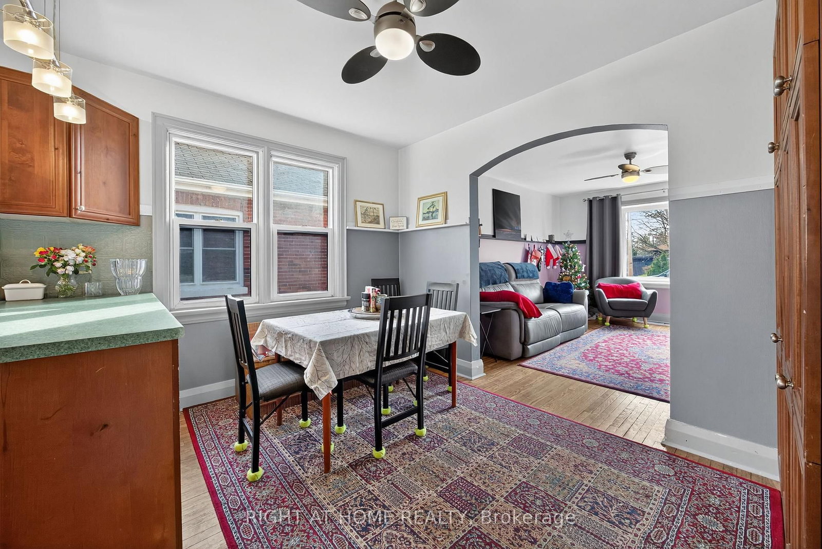 Detached House for sale at 25 Thomson Street, Barrie, Ontario, L4N 1X4 - Queen's Park - MLS: S13013342