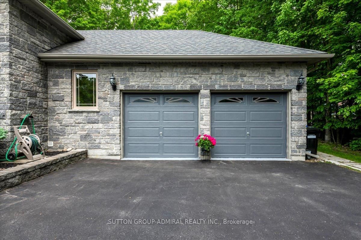 79 Forest Circle