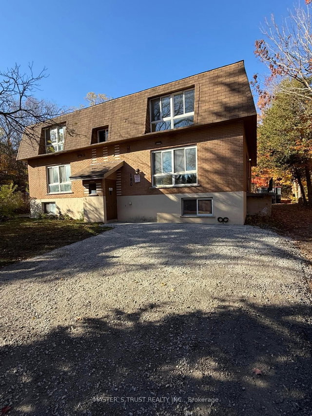 4 - 190 Borland Street E