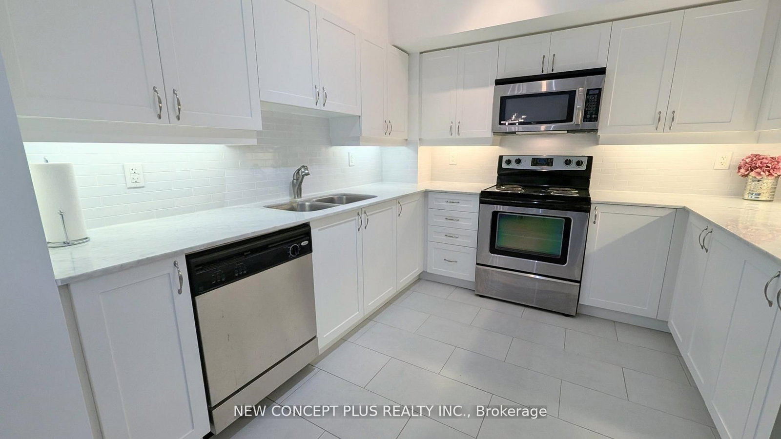 354 Atherley Road, Unit 106 - Photo 8