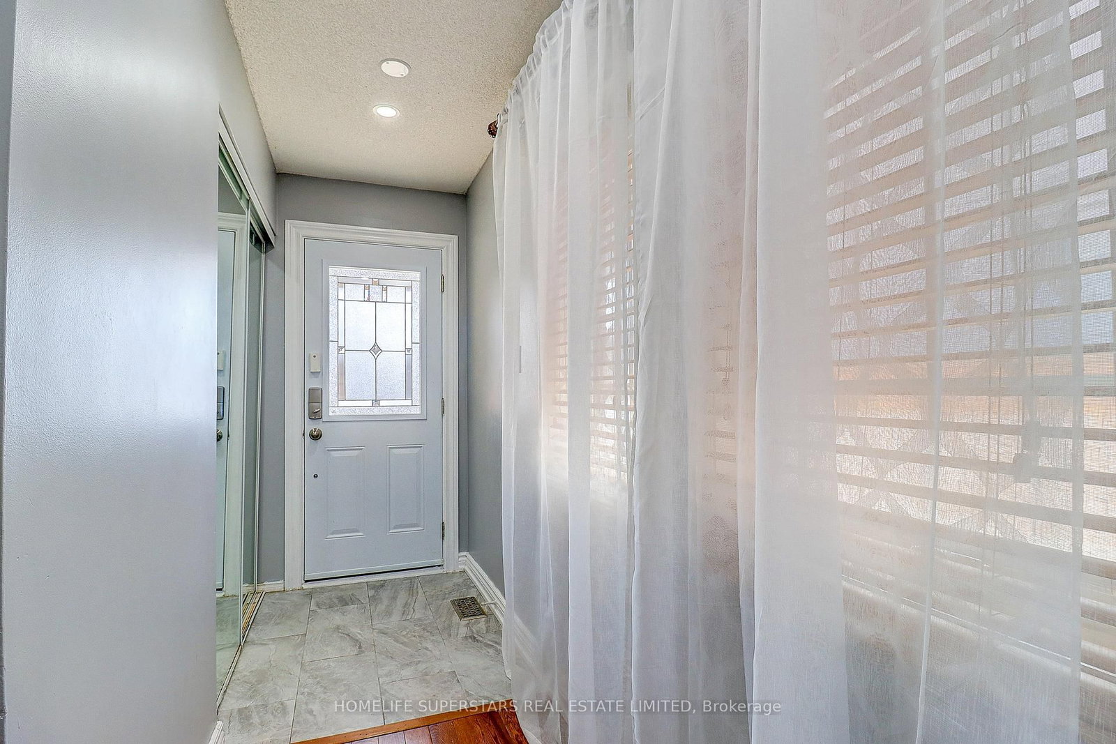 Detached House for sale at 191 Wessenger Drive, Barrie, Ontario, L4N 8N9 - Holly - MLS: S13017244