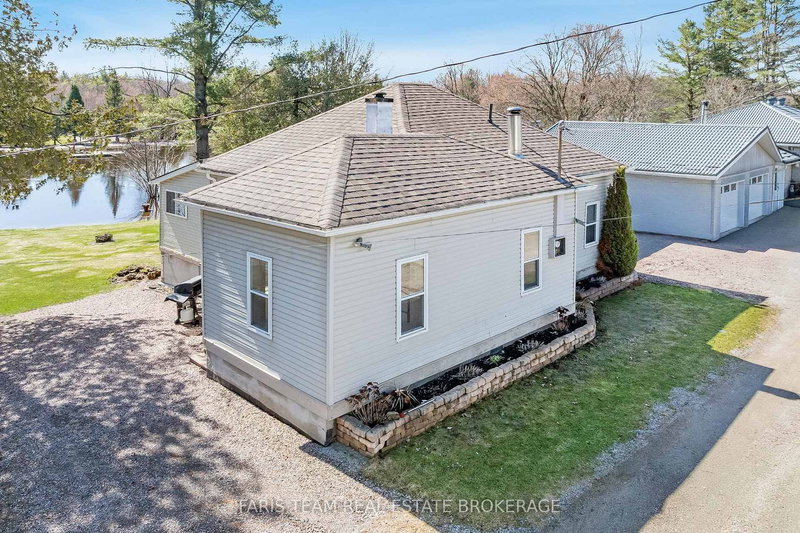 home for sale on 3529 Bennett Avenue