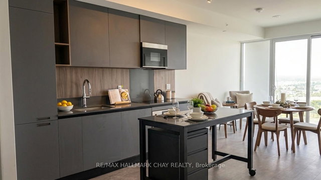 1601 - 39 Mary Street