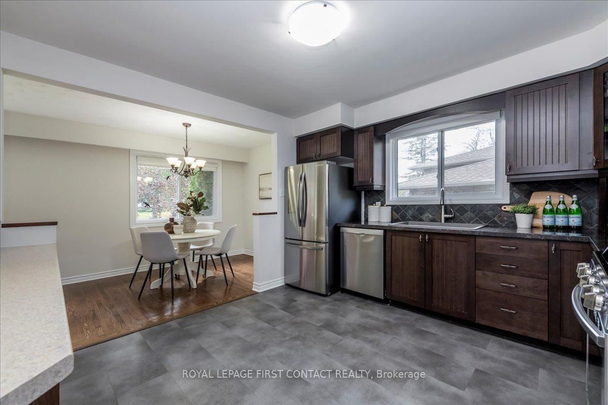 Detached House for sale at 32 Springhome Road, Barrie, Ontario, L4N 2W7 - Allandale Heights - MLS: S13018912