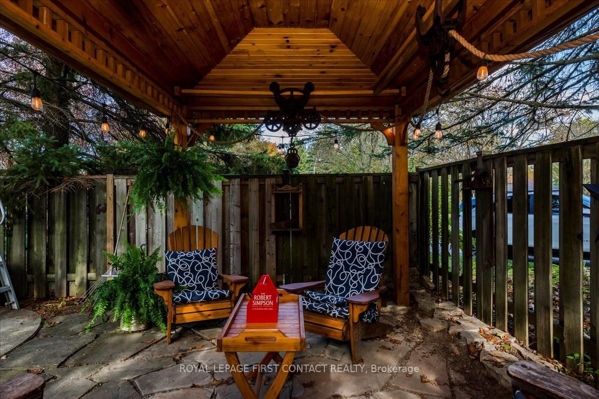 Detached House for sale at 32 Springhome Road, Barrie, Ontario, L4N 2W7 - Allandale Heights - MLS: S13018912