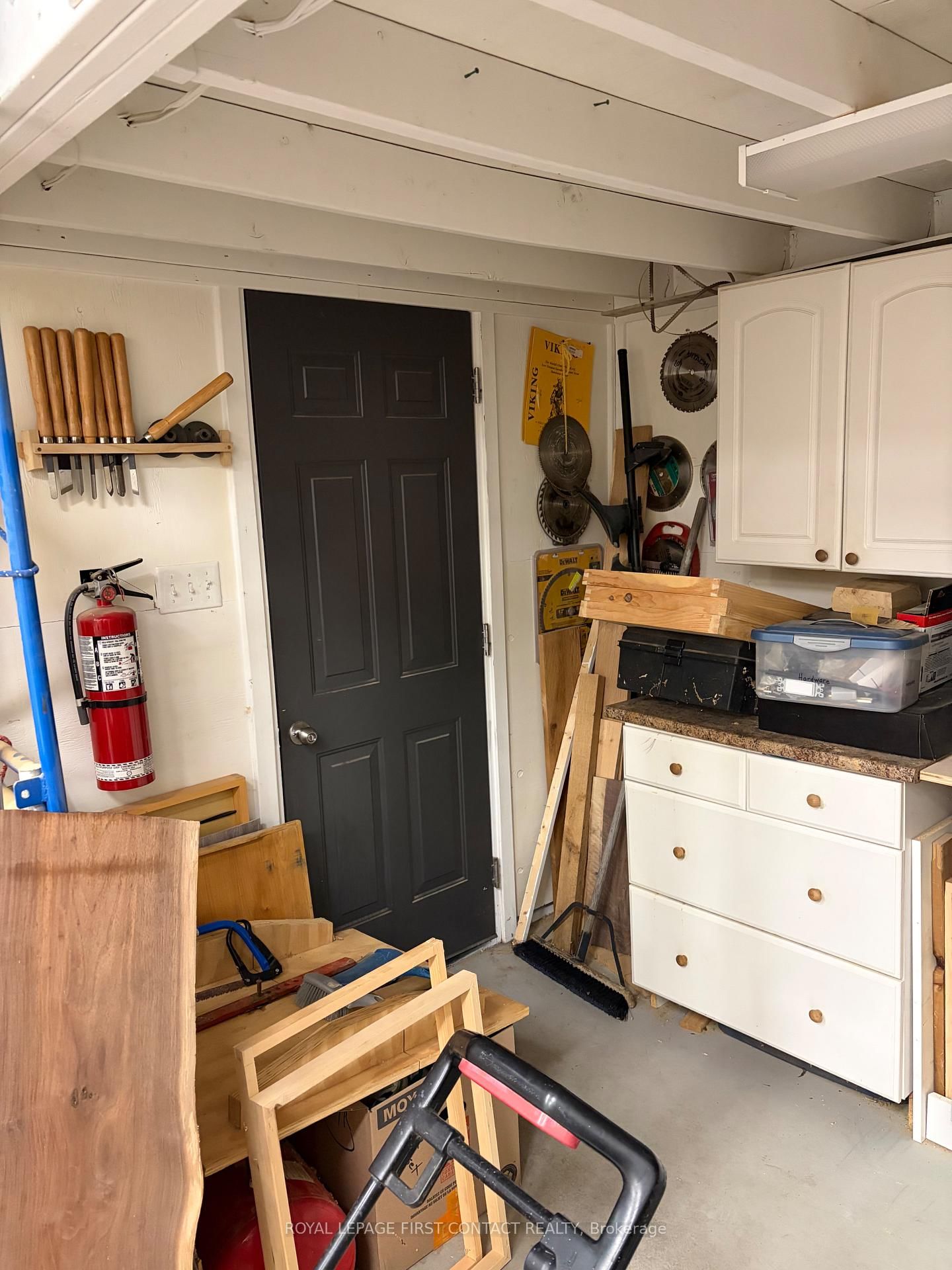 Detached House for sale at 32 Springhome Road, Barrie, Ontario, L4N 2W7 - Allandale Heights - MLS: S13018912