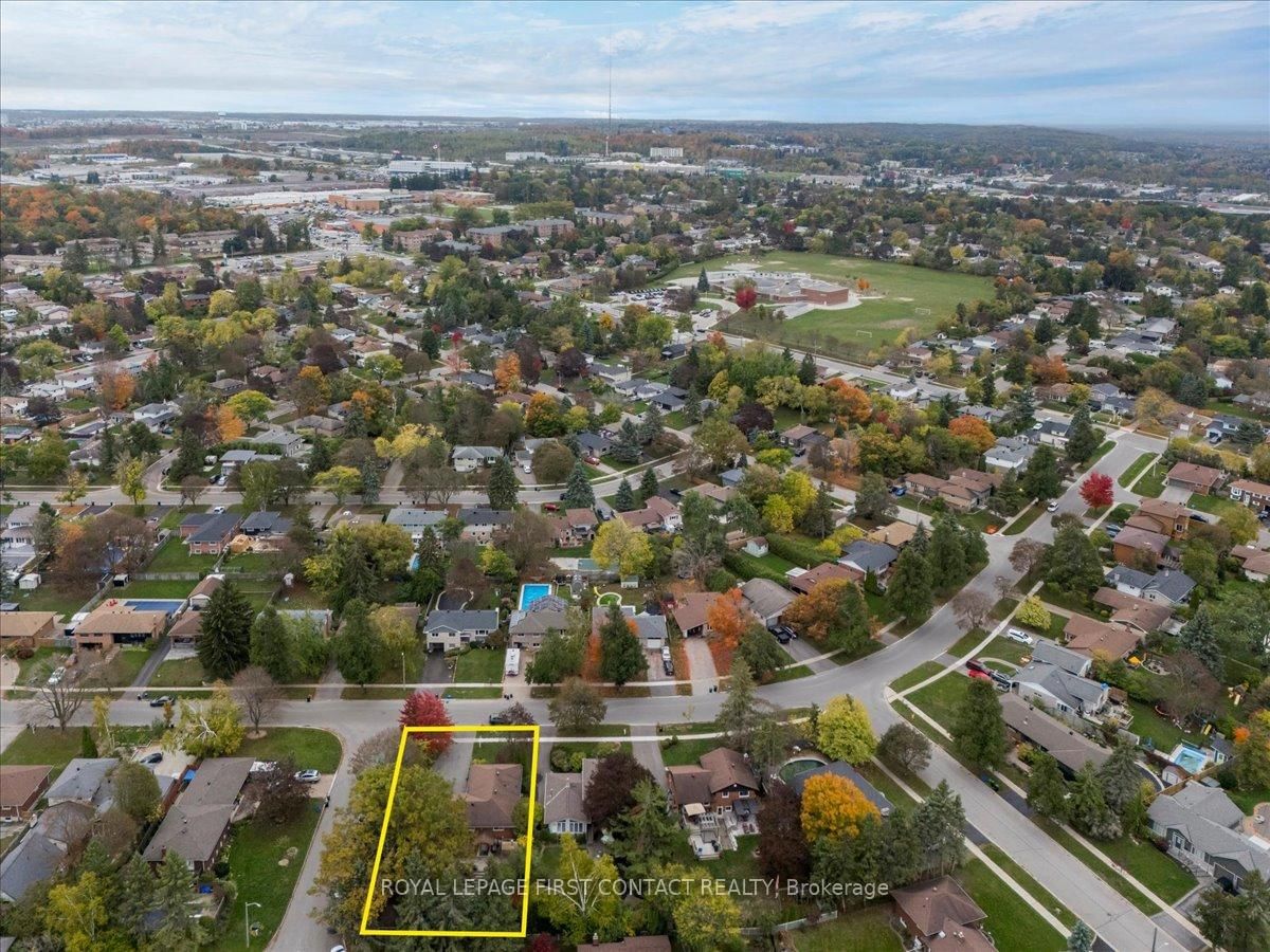 Detached House for sale at 32 Springhome Road, Barrie, Ontario, L4N 2W7 - Allandale Heights - MLS: S13018912