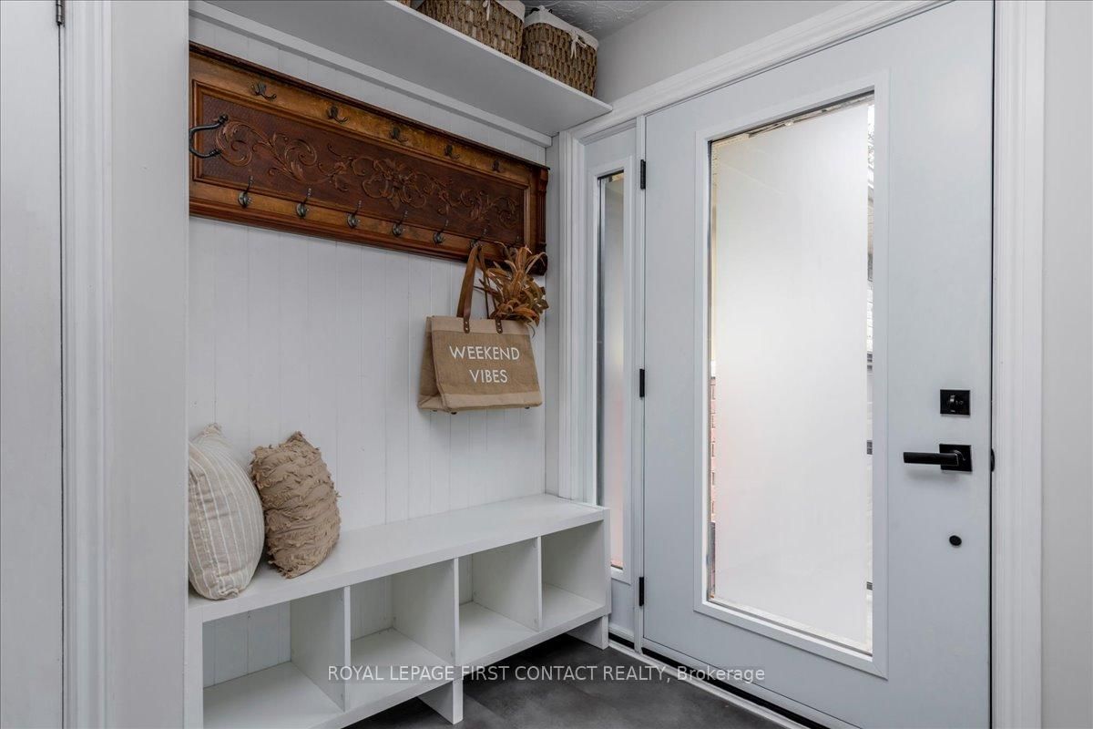 Detached House for sale at 32 Springhome Road, Barrie, Ontario, L4N 2W7 - Allandale Heights - MLS: S13018912