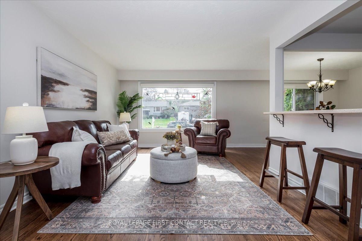 Detached House for sale at 32 Springhome Road, Barrie, Ontario, L4N 2W7 - Allandale Heights - MLS: S13018912