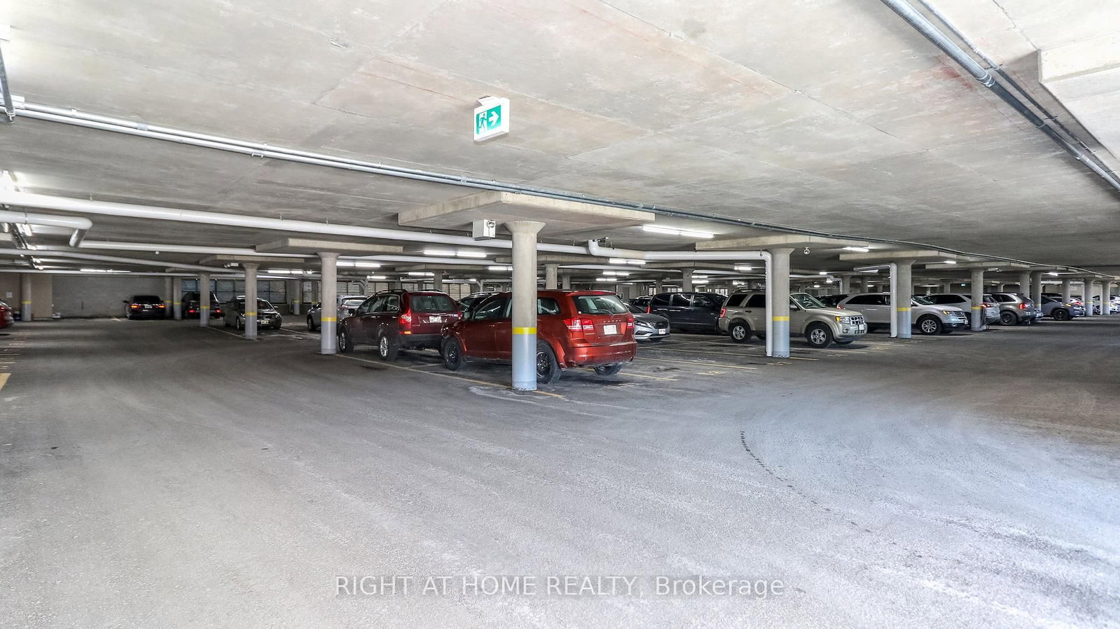 94 DEAN Avenue • #505 • Barrie, ON photo 12