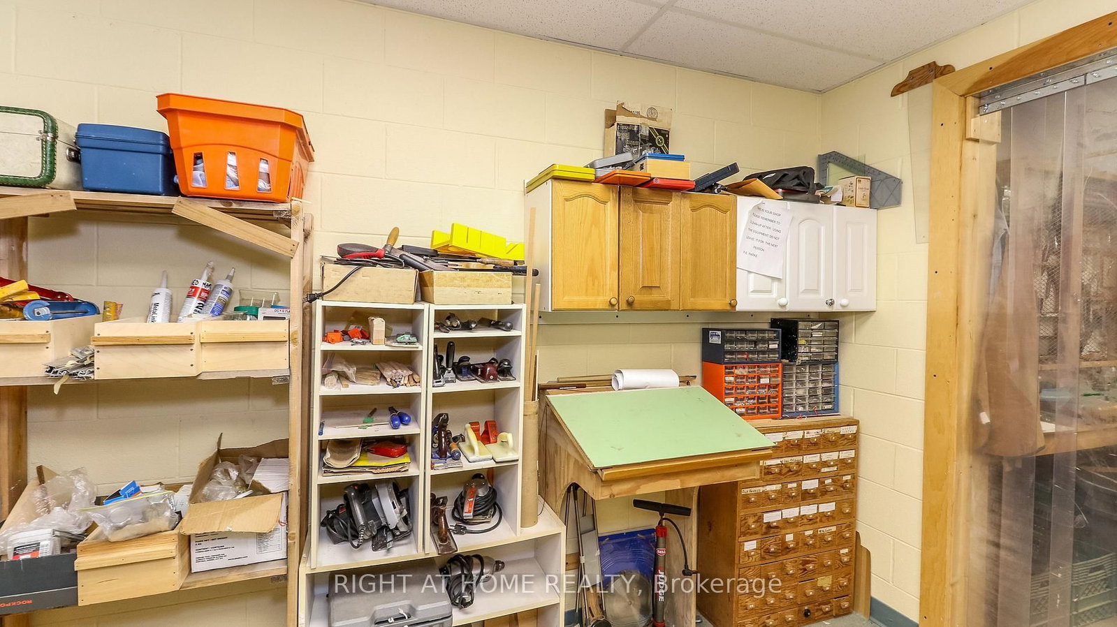 94 DEAN Avenue • #505 • Barrie, ON photo 13
