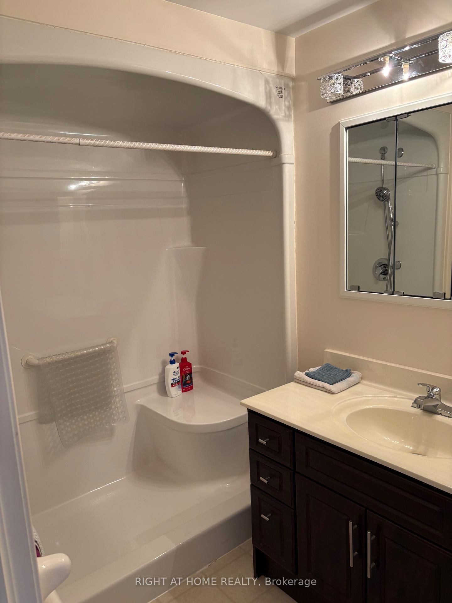 94 DEAN Avenue • #505 • Barrie, ON photo 25