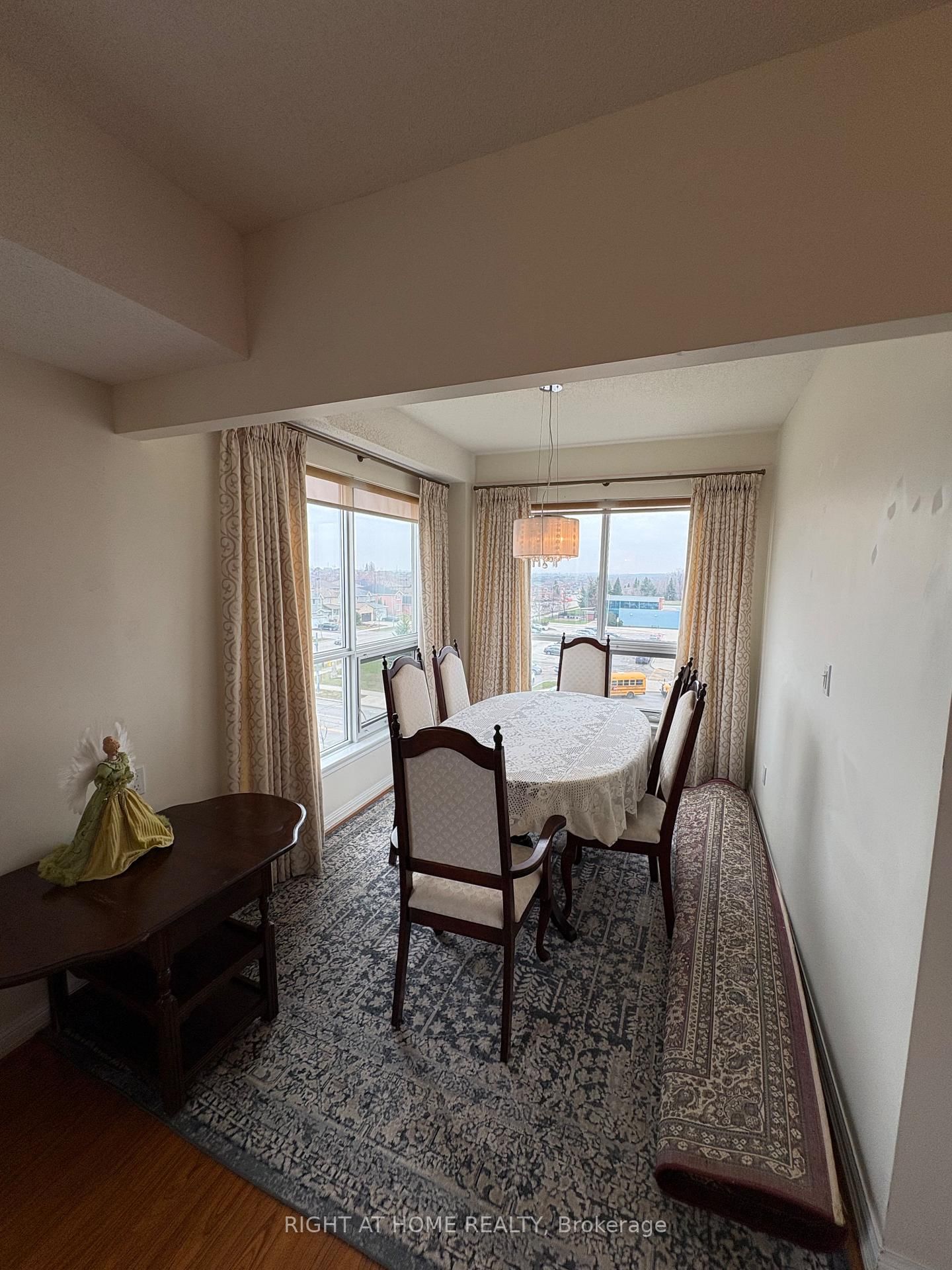 94 DEAN Avenue • #505 • Barrie, ON photo 31