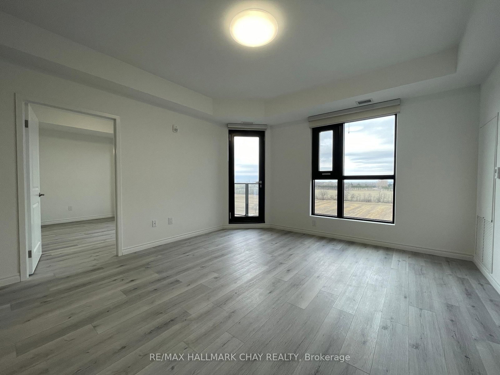 30 Hanmer Street W, Unit 501 - Photo 13