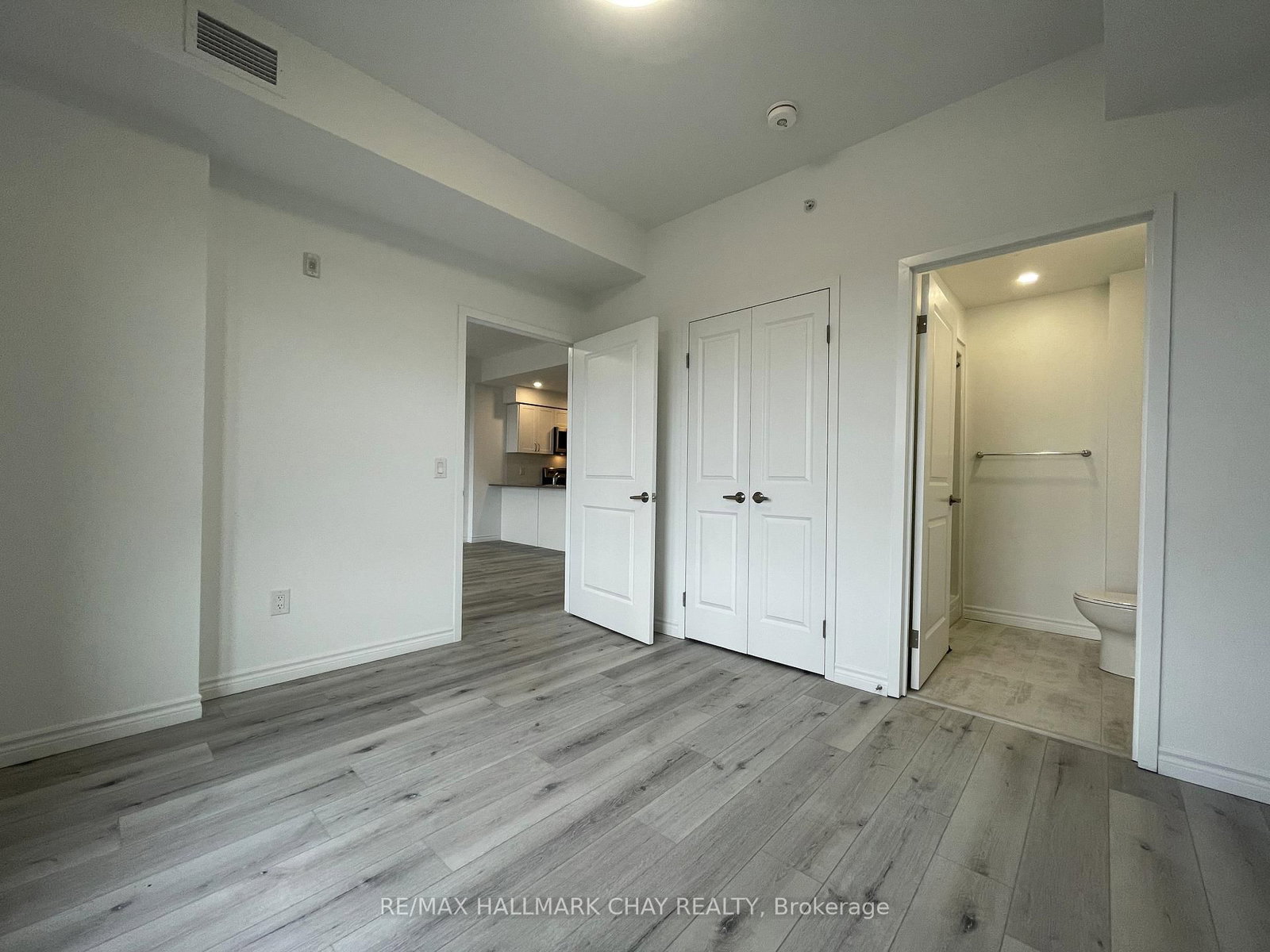 30 Hanmer Street W, Unit 501 - Photo 14