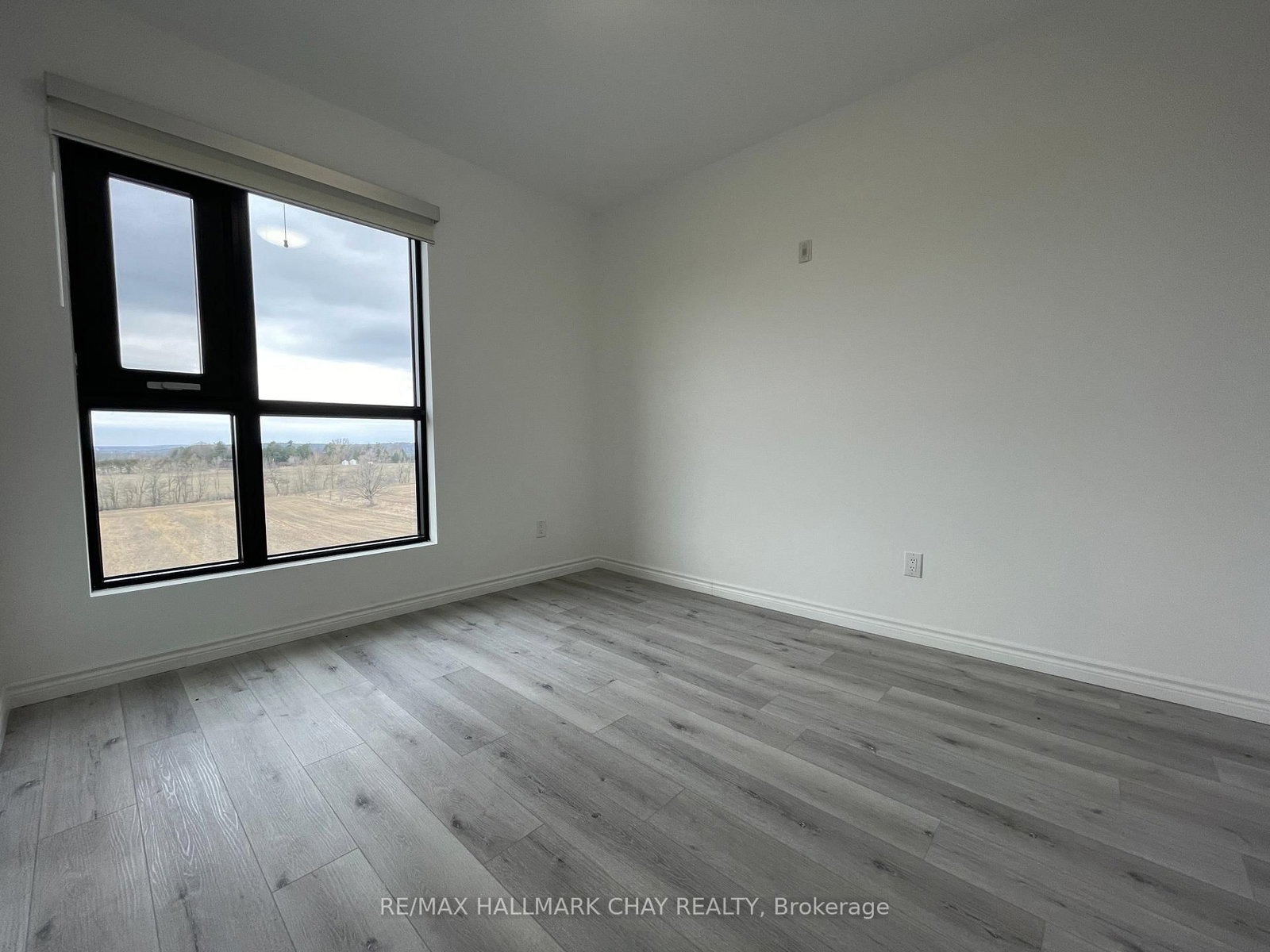 30 Hanmer Street W, Unit 501 - Photo 18