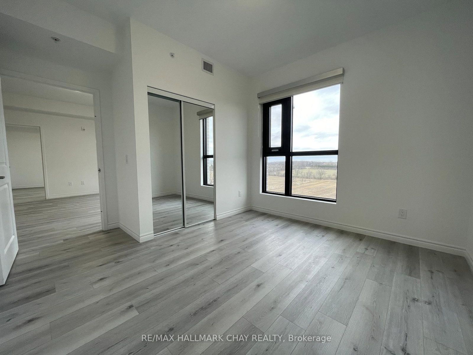 30 Hanmer Street W, Unit 501 - Photo 20