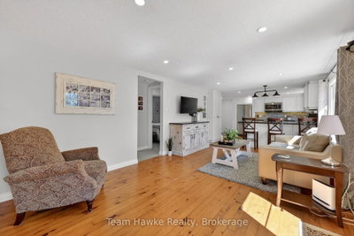 14 Sarna Drive — photo 6