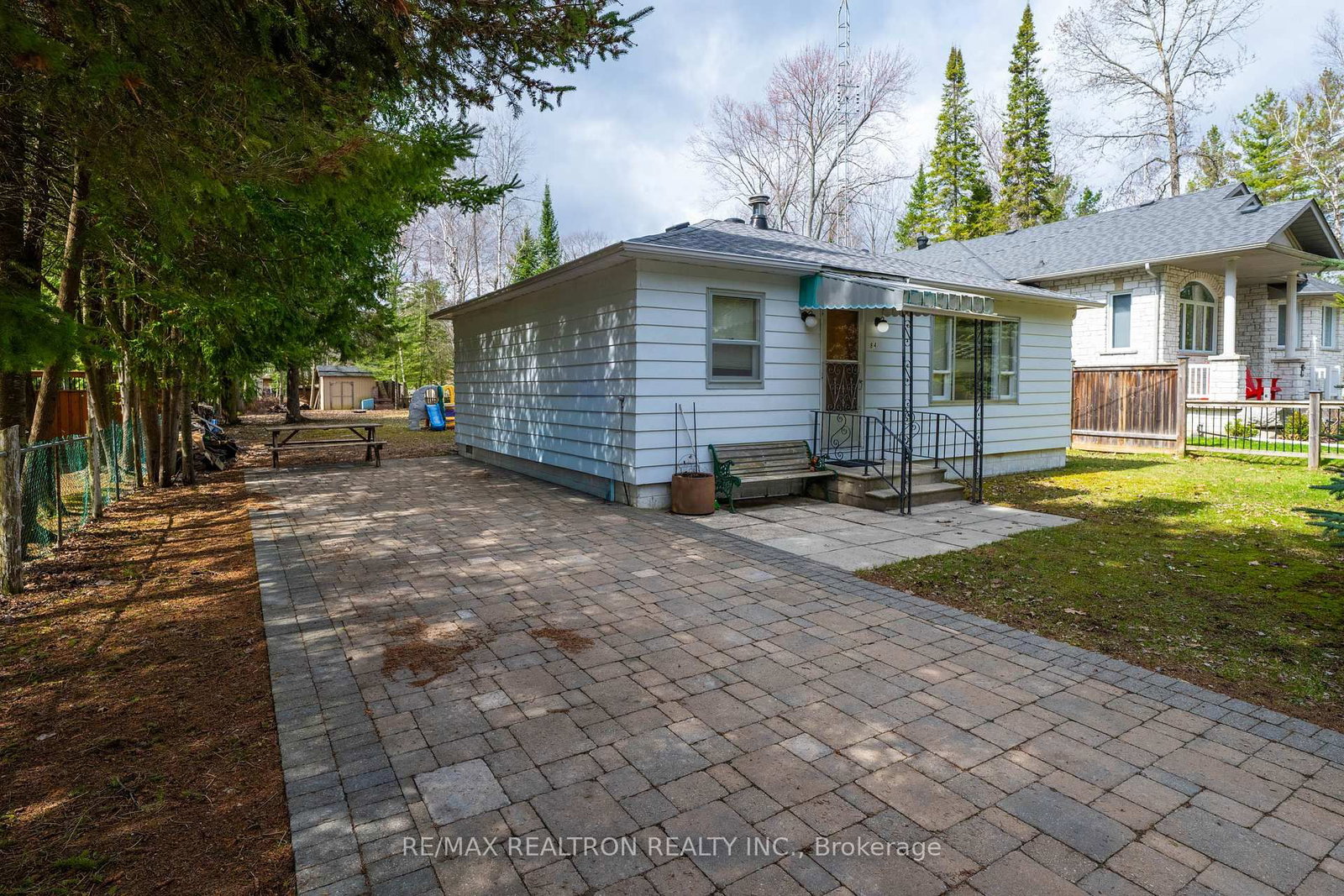 84 34TH Street North Street - Photo 3